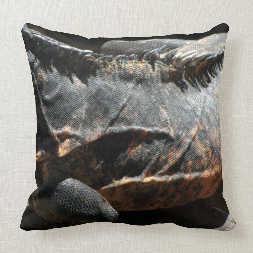 Iguana Skin Detail Throw Pillows