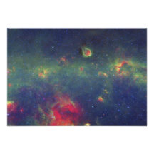 Infrared Portrait of the Inner Milky Way Galaxy Invites