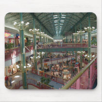 Inside The Mall Of America Minisota Store Crowd Mousepad