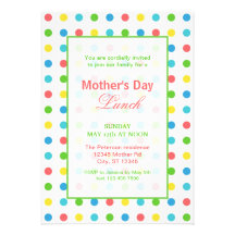 Invitación colorida del día de madre de los puntos