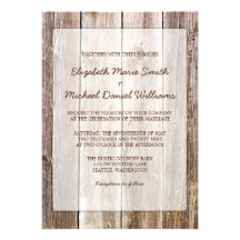 Invitaciones de madera del boda del granero rústic comunicado