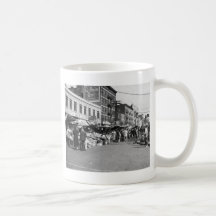 Italian Pushcart Market, Bronx: 1940 Mugs