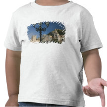 ITALY, Sicily, TAORMINA: Piazza iX Aprile, San T Shirt
