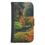 Japanese Gardens In Autumn In Portland, Oregon 5 Phone Wallet Case