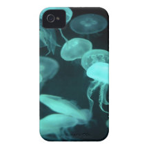 jelly fish glowing Case-Mate iPhone 4 case