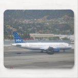 Jet Blue on RWY 8 at KBUR Mousepad