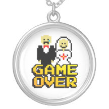 "Juego sobre" la boda (de 8 bits) Pendientes Personalizados