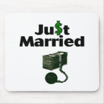 Just Married Cash and Chain Mouse Mat