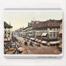 Kaiser Strasse, Karlsruhe, Baden, Germany classic Mousepads