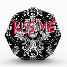 Kiss Me Award