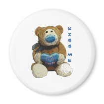KISS ME BEAR magnets by dgpaulart KISS ME BEAR magnets