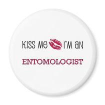 Kiss Me I'm an ENTERTAINER magnets