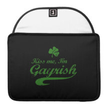 Kiss me I'm gayrish Sleeve For MacBook Pro