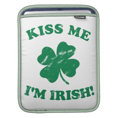 Kiss me I&#39;m Irish Vintage iPad Sleeve