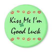 Kiss me magnets