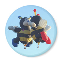 Kissing Bees Magnet