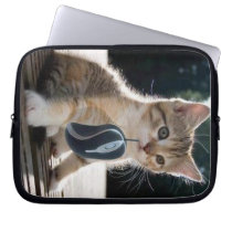 Kitten and mouse laptop computer sleeves