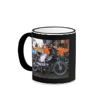 Kitty ready to the market mugs by photographs Kitty ready to the market mugs