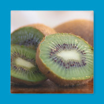Kiwi magnet