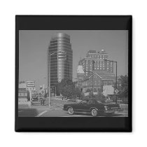 Knoxville 1987 magnet