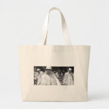 Korean War Memorial veterans Status Canvas Bags