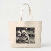 Korean War Memorial veterans Status Tote Bag