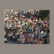Kult - Mauerpark Berlin - Karaoke Zuschauer postcards