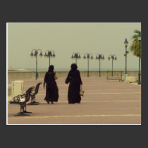 Kuwaiti women shopping postcards