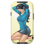 La femme d'affaires soulevant ses cheveux et prépa samsung galaxy s3 cases