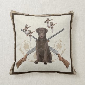 Labrador Retriever Hunts Throw Pillow