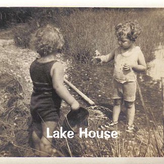 Lake House Keycahin keychain