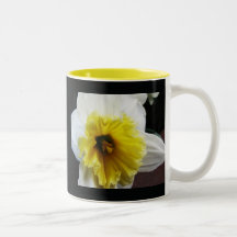 Language of Flowers Daffodil Regard Mug
