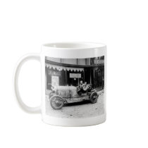 Lexington, Pikes Peak Car: 1921 Coffee Mug