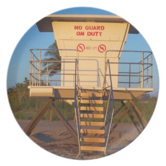 Lifeguard shack on Florida beach picture plate