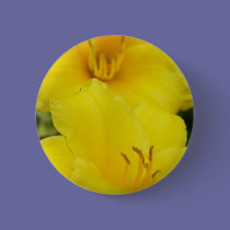 Lilies buttons