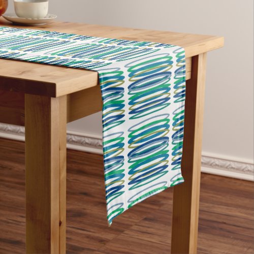 Looping Rings Short Table Runner