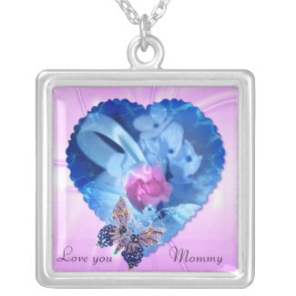 Love You Mommy necklace