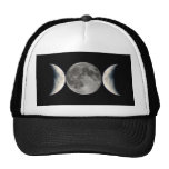 Luna triple gorras