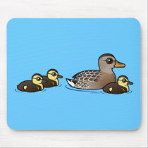 Mallard & three ducklings mousepad