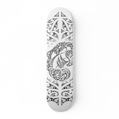 Skateboard design inspired by Moko (maori tattoo)