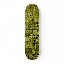 Viele Gefahren - Gelb auf Schwarzem skateboards by artberry Viele Gefahren - Gelb auf Schwarzem skateboards
