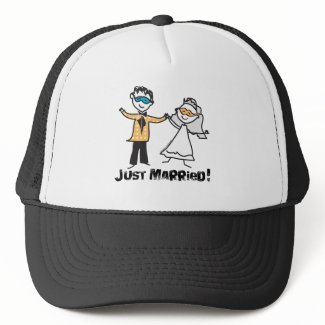 Masquerade Just Married hat
