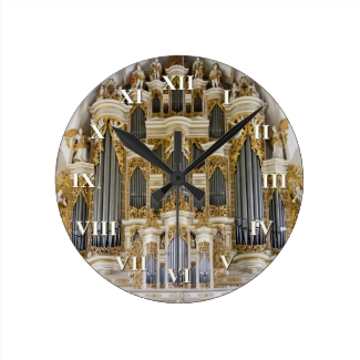 Merseburg pipe organ clock with roman numerals