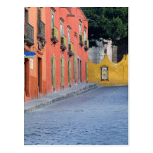 Mexico, San Miguel de Allende, Homes along Postcard