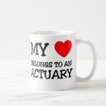 Mi corazón pertenece a un ACTUARIO Taza De Café