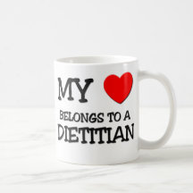 Mi corazón pertenece a un DIETÉTICO Tazas