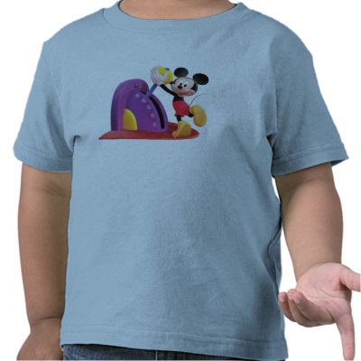 Mickey & Friends Mickey pulling lever t-shirts