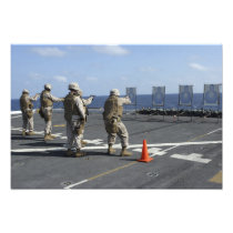 Military policemen train with the Berretta M9