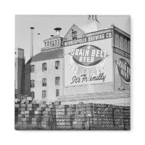 Minneapolis Brewery, 1930s Refrigerator Magnet