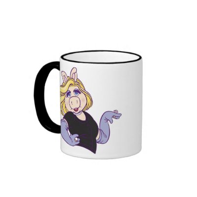  Miss Piggy standing in a styl Disney mugs